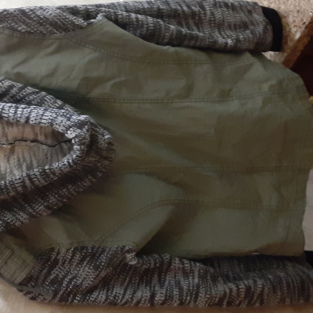 Jacket - Picture 4 of 4